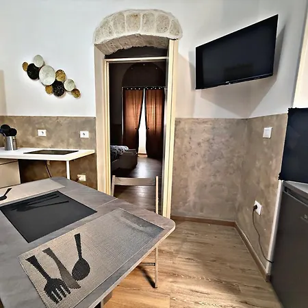 Sweet 208 Apartment