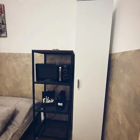 Apartment Sweet 208